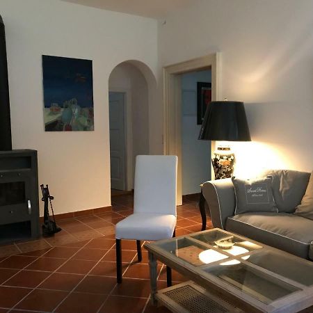 Elegantes Gaesteapartment Verano In Schloss Und Hofgut Langenzell Wiesenbach Luaran gambar